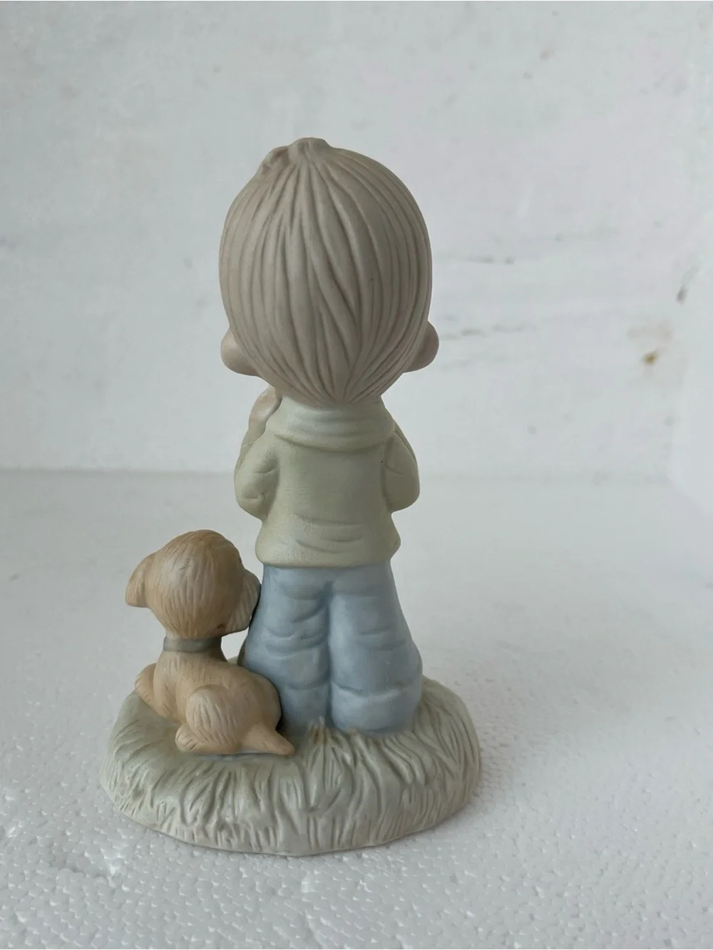 Enesco White Porcelain Figurine Base with Jonathan David Marking signature